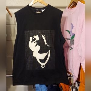 Size XL-Sleevless Sean John Shirt
